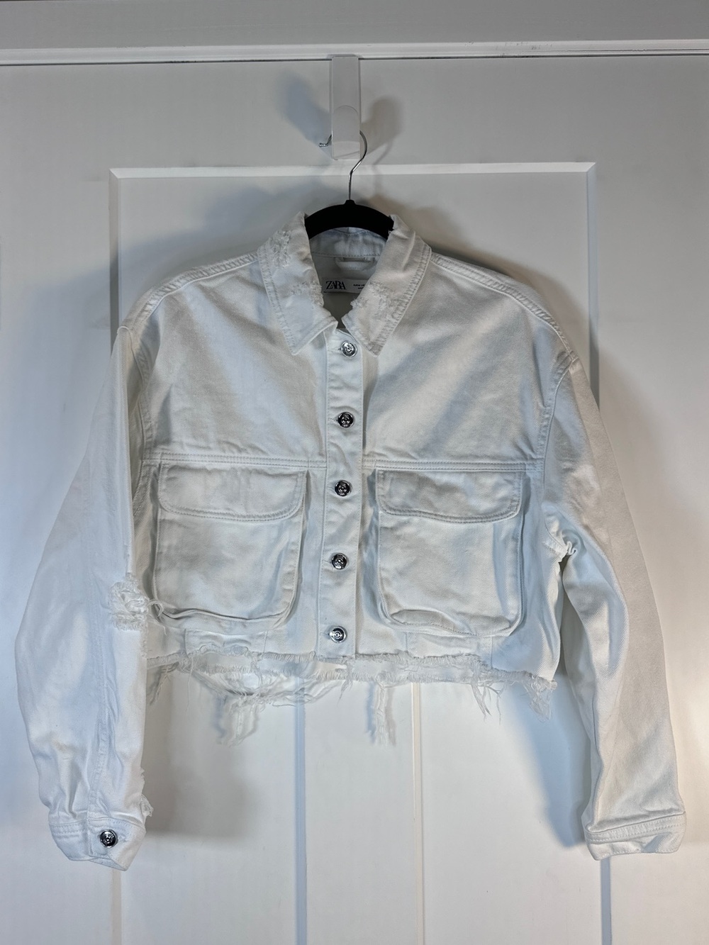Zara White Distressed Cropped Denim Jacket